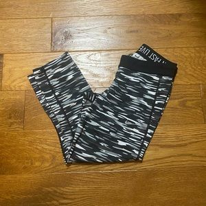 Nike Patterned Crop Leggings
